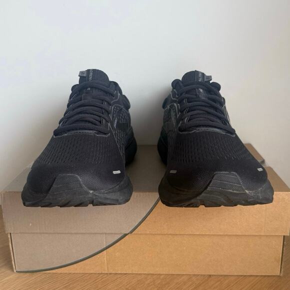 Brooks Adrenaline 21 ‘Triple Black’ Men Running Sneakers - SZ 11.5